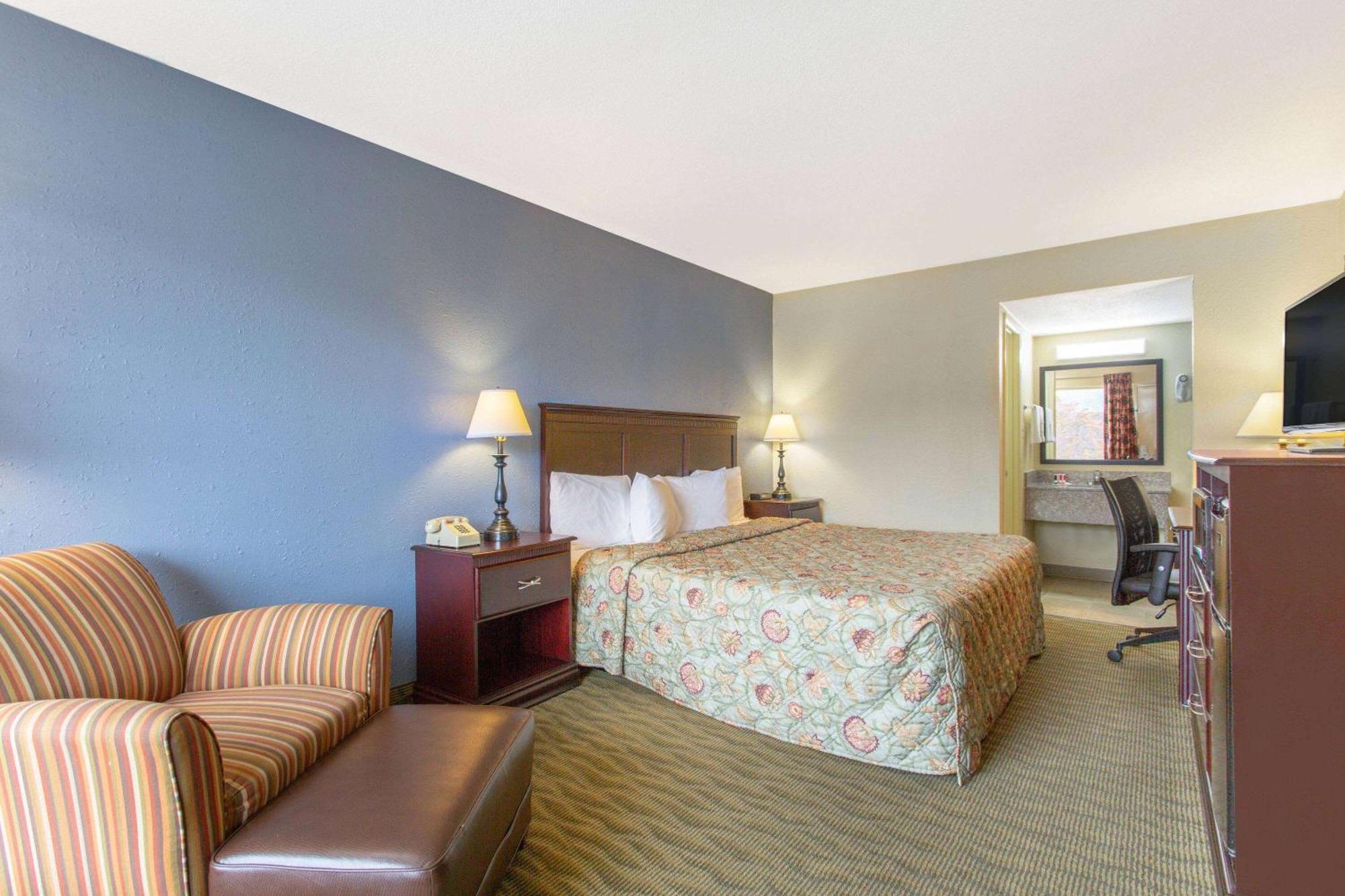 Days Inn By Wyndham Lexington Eksteriør billede